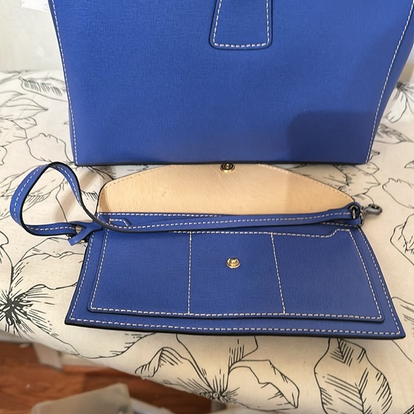 Handbag - Picture 7 of 13